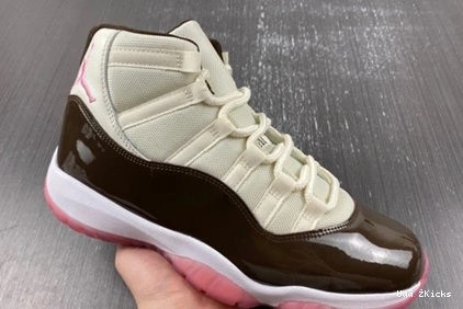 CT8012- 2709 Retro Jordan Air Modern 11 680 0917